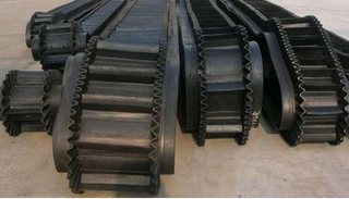 大傾角輸送帶傾斜角度大_設備類欄目